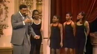 Screenshot of Steve Harvey and contestants of Showtime at the Apollo